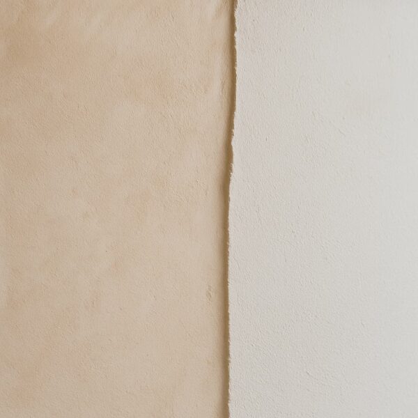 不陸のイメージ、段差か仕上げの精度に影響を与える。