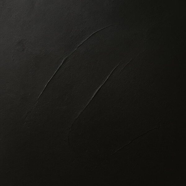 黒漆喰のイメージ 施工が難しく、白華が目立つため、近年ではまれになった