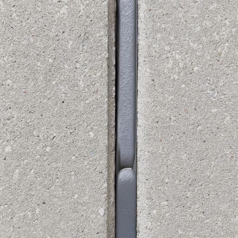伸縮目地のイメージ